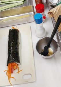 簡単レシピシリーズ12編_韓国料理キムパプ!!-海苔巻き２